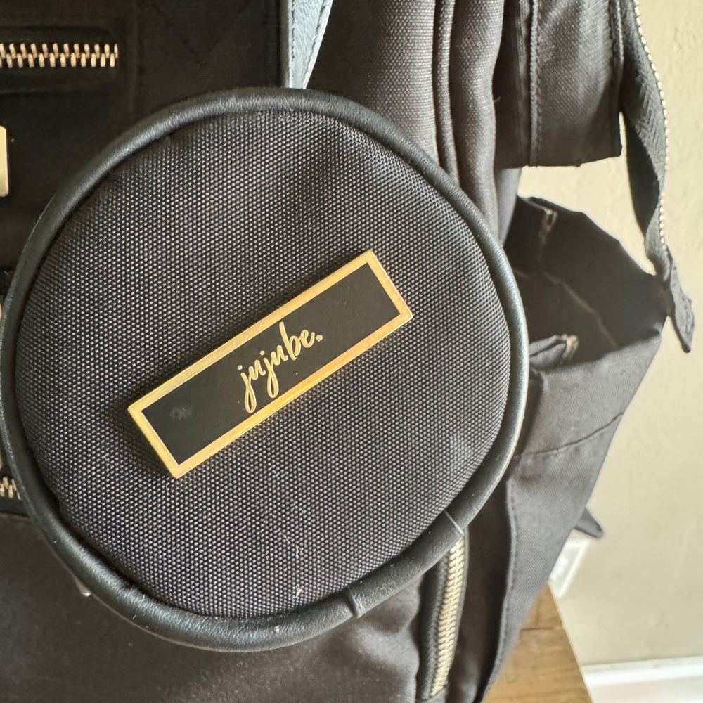 JuJuBe BFF Black Chromatics Baby Bag w/ Gold Accents & pacifier holder - Picture 10 of 11